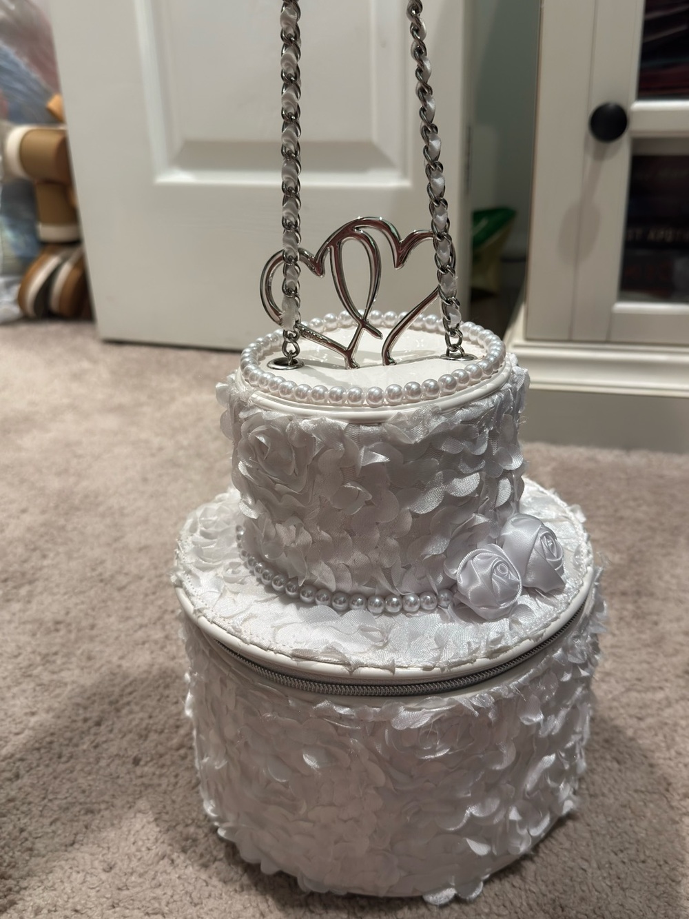 Betsey Johnson White Floral Satin Wedding Cake Tiered Mini Bag with Pearl Trim - Picture 2 of 4